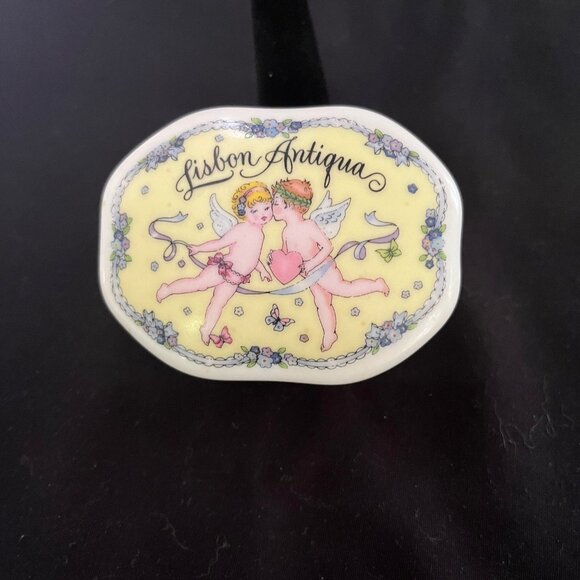 Porcelain Music Box - Picture 1 of 7